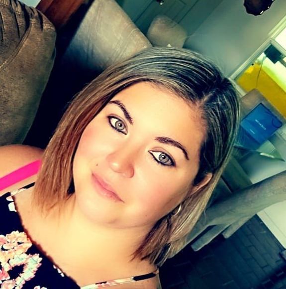 Meet your Posher, Sharon - Picture 1 of 1